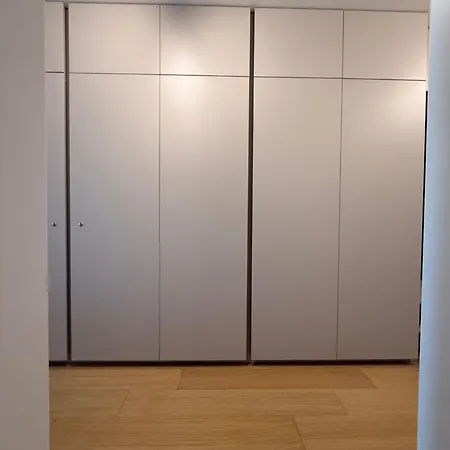 Liv Cashmere Nest W Balcony, Ac & Free Parking Apartament *