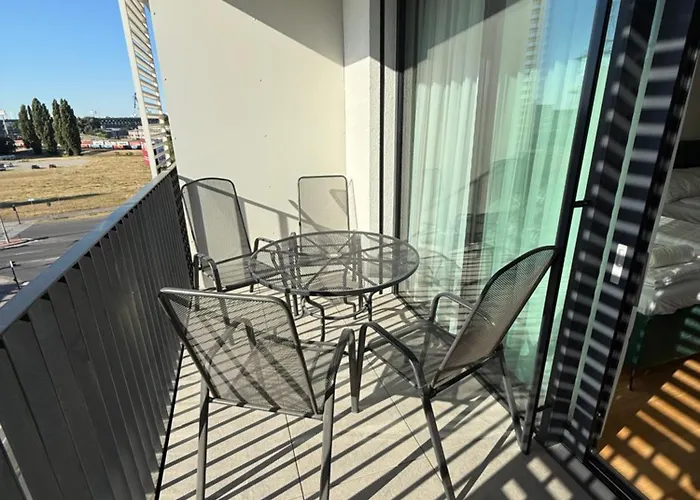 Liv Cashmere Nest W Balcony, Ac & Free Parking Apartmán *