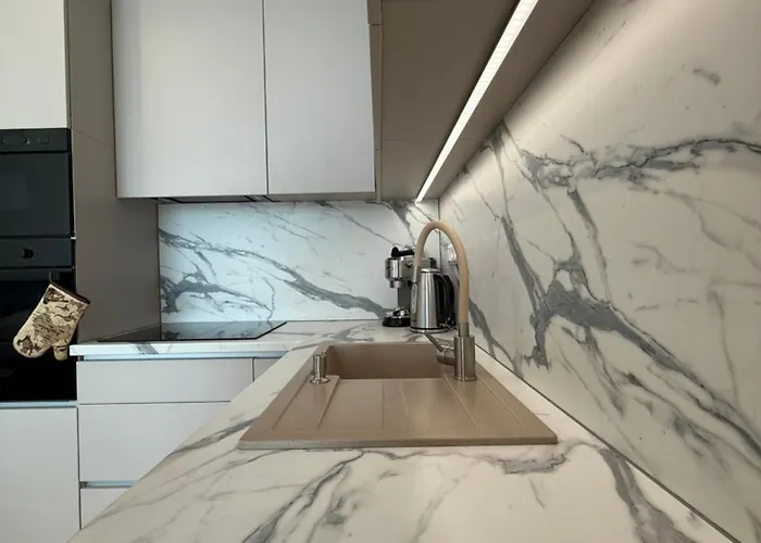 Liv Cashmere Nest W Balcony, Ac & Free Parking Apartament