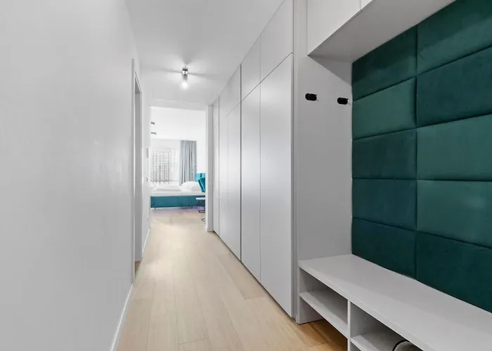 Liv Cashmere Nest W Balcony, Ac & Free Parking * Bratysława