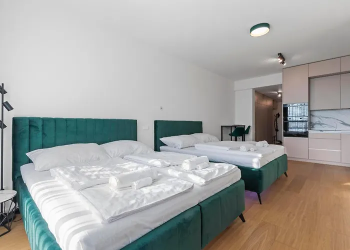 Daire Liv Cashmere Nest W Balcony, Ac & Free Parking *