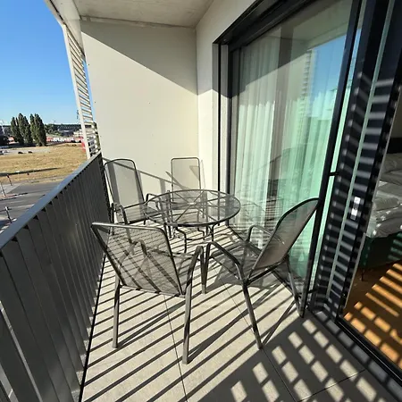 Liv Cashmere Nest W Balcony, Ac & Free Parking Apartment *