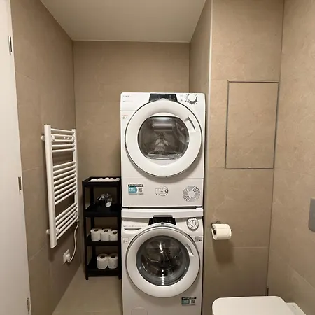 Modern - Parking - Ac